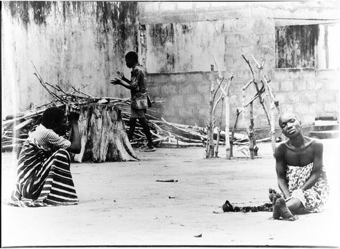 Leonore Mau | Ein Haus für Irre, Psychiatrie in Aneho, 1975 | Togo