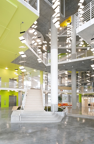 Behnisch Architekten | The John and Frances Angelos Law Center for the University of Baltimore