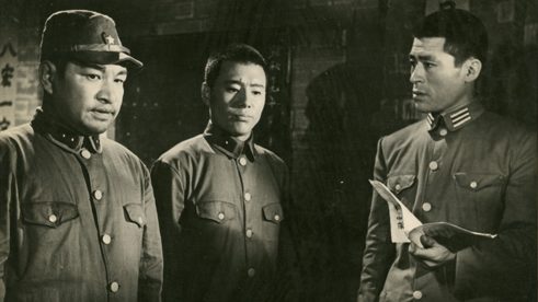 현해탄은 알고 있다