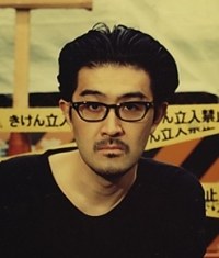 Akira Takayama 