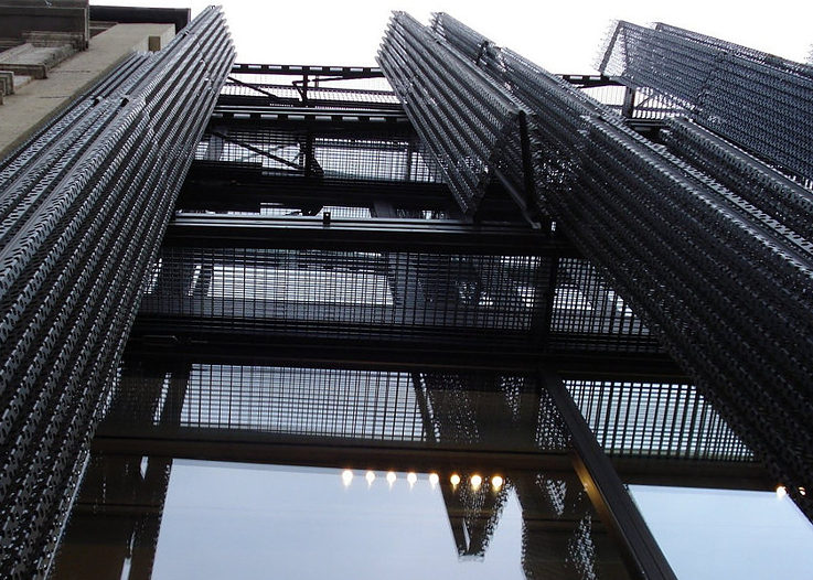 Foto (Ausschnitt): "Fünf Höfe, Munich" (CC BY 2.0) by Tim Brown Architecture, @flickr.com