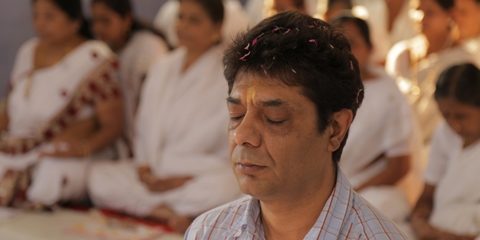 János Orsós meditierend