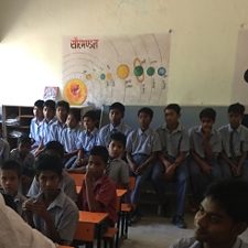 Im Klassenraum der Suncity