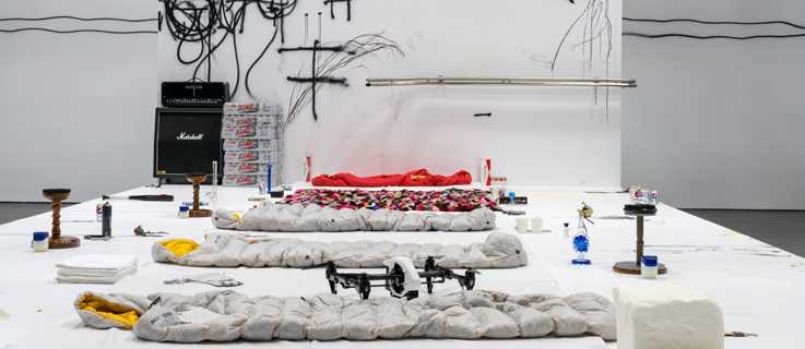 Anne Imhof | Installation Biennale Montréal 2016