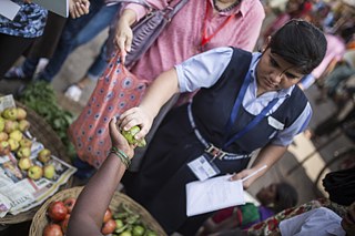 Future There - Auf dem Markt