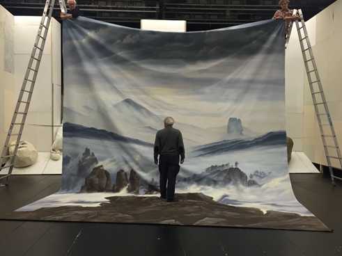 Peter Brombacher in „Caspar Western Friedrich“ von Philippe Quesne an den Münchner Kammerspielen
