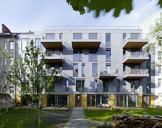 Projekt 3xgrün in Berlin-Pankow | IfuH Institut für urbanen Holzbau mit atelier pk, roedig.schop architekten, rozynski_sturm architekten