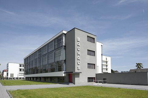 Zgrada Bauhausa u Desauu | Walter Gropius | 1925–1926. 