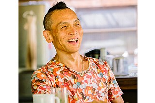 Ali: „Ich möchte Menschen, die in unglücklichen Umständen aufgewachsen sind, zeigen wie man glücklich leben kann. Man muss einfach selbst etwas tun!“