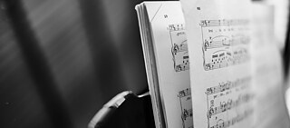 Notenständer mit Noten