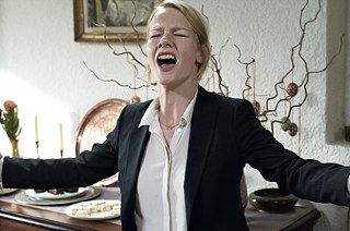  Ines (Sandra Hüller)