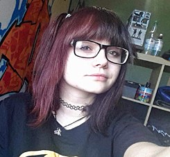 „Charly“ (born 2000) whose real name is Cheyenne Nepolsky, attends the Paula Fürst comprehensive school in Berlin.