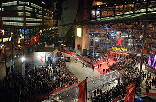 O palácio da Berlinale: local onde são exibidos os filmes em competição e onde têm lugar as mais importantes cerimónias
