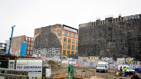 Cuvry-Graffiti – Blu (2008) 