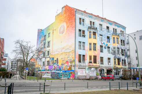 Tommy-Weisbecker-Haus – Verschiedene Künstler