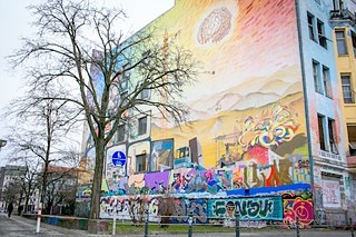 Tommy-Weisbecker-Haus – different artists