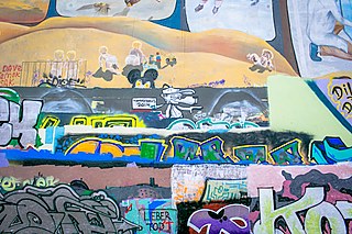 Tommy-Weisbecker-Haus – different artists