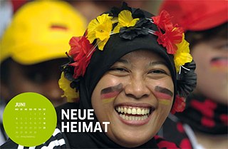 Das Junithema ist Neue Heimat. Die Materialien ergänzen das Lehrwerk.  