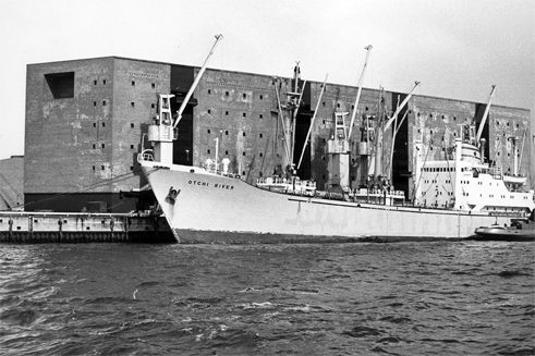 Kaiserspeicher A 1963 at Hamburg harbour