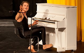 FIBA 2011. Hamlet y Pollesch