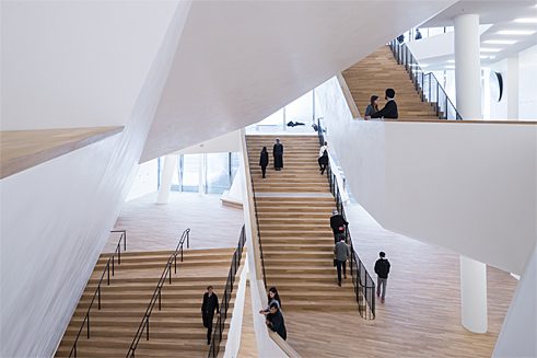 The access areas leading from the Plaza to the foyers of the Elbe Philharmonic Hall