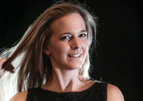 Friederike Bischoff, nemška pianistka, živi v Tromsøju. Leta 1995 je s štipendijo Erasmus študirala na glasbenem konservatoriju v norveškem mestu Tromsø.