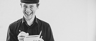 Der Illustrator und Wahl-Hamburger Till Laßmann