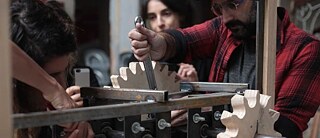 Los curadores construyen una máquina de la memoria