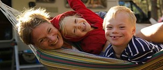 Birte Müller con sus hijos