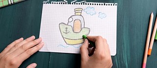 Male eine Hafenstadt