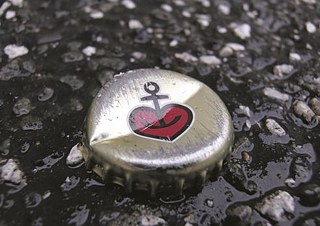 design for human nature | Astra, Entwicklung des Herzankers als Wahrzeichen