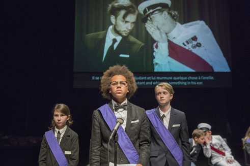 „Five Easy Pieces“ von Milo Rau, Eine Produktion des International Institute of Political Murder und CAMPO Gent. In Koproduktion mit Sophiensaele, Berlin / Kunstenfestivaldesarts Brussels 2016 / Münchner Kammerspiele / La Bâtie – Festival de Genève / Kaserne Basel / Gessnerallee Zürich / Singapore International Festival of Arts (SIFA) / SICK! Festival UK / Le phénix scène nationale Valenciennes pôle européen de création. Uraufführung 14. Mai 2016 Kunstenfestivaldesartes Brüssel