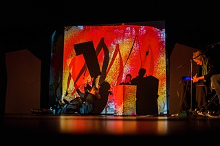 multimediale Vorstellung des Theaters Tineola 