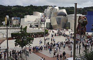 Besucherandrang vor dem Guggenheim-Museum. Bilbao, 08.09.2016.
