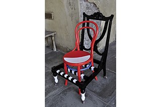 Karen Ryan, Custom Made, 2010 © ifa