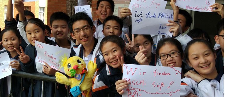 Die Projektarbeit mit dem Maskottchen PASCHi motiviert die Deutschlernenden. 