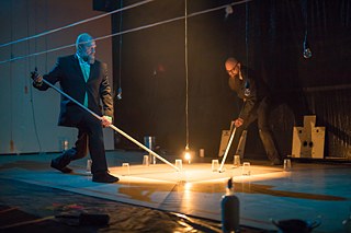 AKHE „Between Two“ 