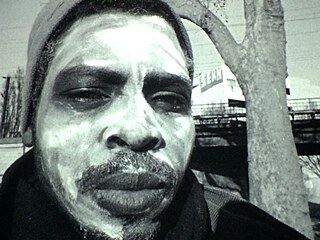 La ayuda en cuestión &copy; © Raúl Hott La ayuda en cuestión