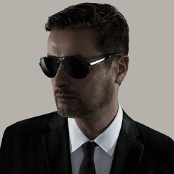 Frank Müller  &copy;  © behance.net Frank Müller 