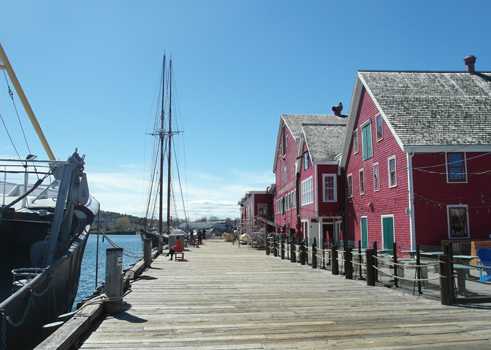 Lunenburg harbour 