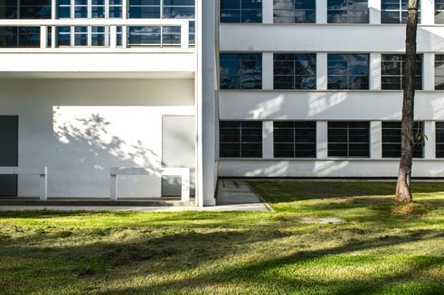 Gebäude der Ingenieurwissenschaften, Universidad Nacional (Bruno Violi - Leopoldo Rother)