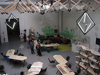 Olafur Eliasson, Green Light – An Artistic Workshop, 2017. Foto: Svetla Petkova.