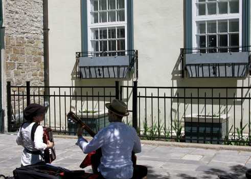 Musicians in Quebec City