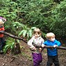 Ob Sonne, Regen, Wind oder Schnee: Die Kinder der Cedarsong verbringen vier Stunden täglich im Wald. 
