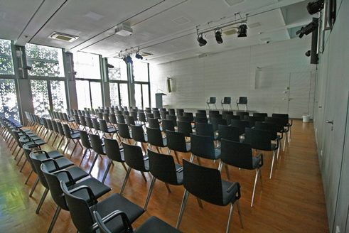 Auditorium im neuen Gebäude des Goethe-Instituts in Dokki