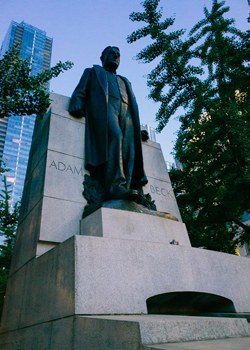 Le mémorial Adam Beck à Toronto