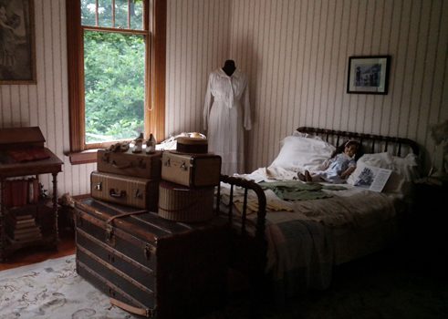 Inside the former house of Roedde