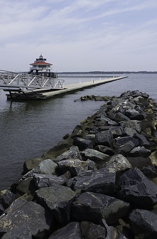 In Dorchester County hat die Aquakultur eine lange und vielfältige Geschichte. Hier lebten bereits Generationen von Bootsleuten. Dank der vielen Wasserwege wurden hier zahlreiche Betriebe und Städte errichtet, die schnell wuchsen und gediehen. 