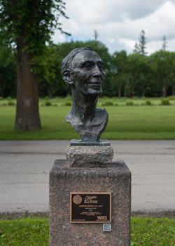 Statue of Spohr at Assiniboine Park