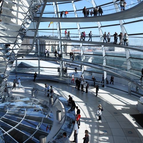 Blick in die Kuppel des Reichstagsgebäudes